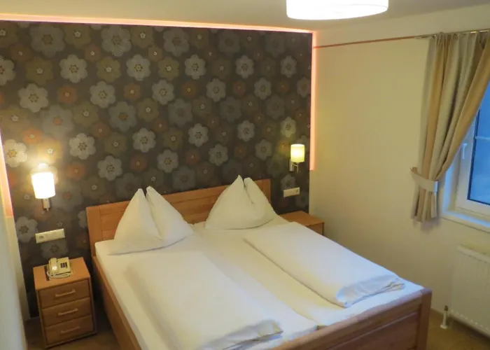 Homestay Zum Schwarzen Adler Tulln An Der Donau